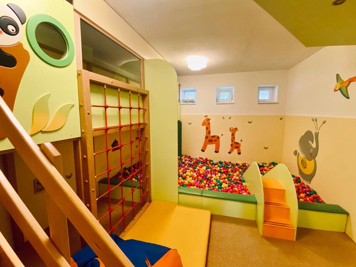 יוזפוב דול Hotel Peklo Pro Rodiny S Detmi מראה חיצוני תמונה